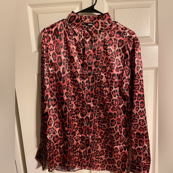 FashionNova Mens Red Cheetah Print Satin Buttondown Shirt - Picture 1 of 2